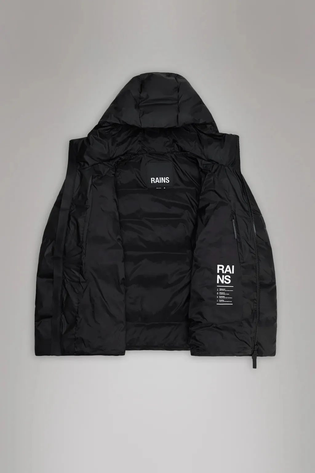 Alta Short Puffer Jacket in Black