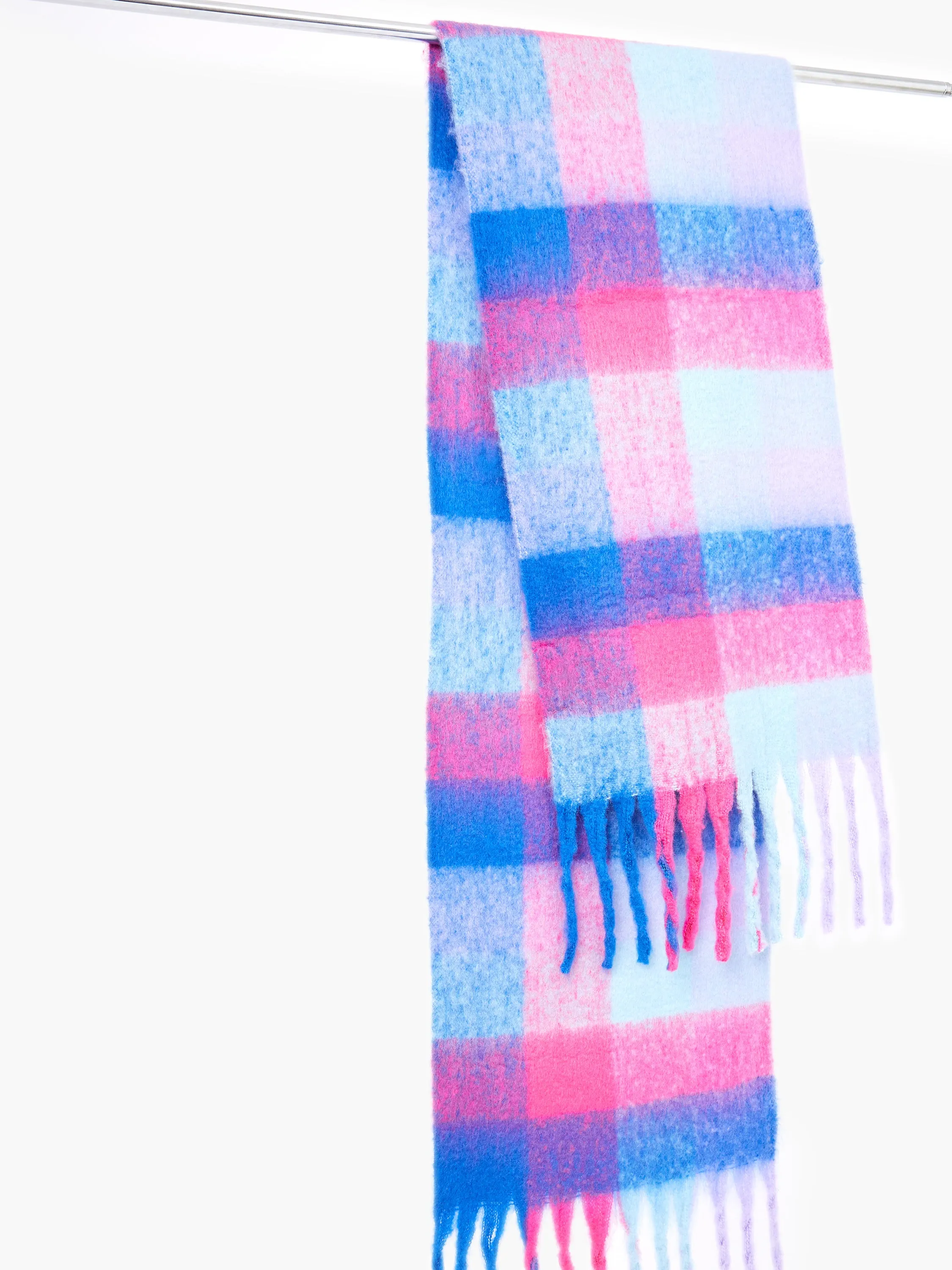 Fluffy Check Scarf