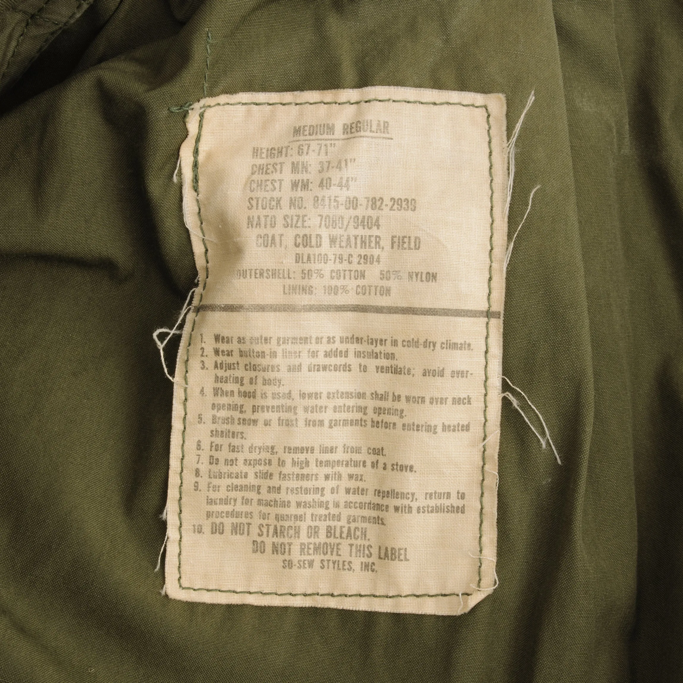 VINTAGE US ARMY M-1965 M65 FIELD JACKET PATCHED 1979 SIZE MEDIUM REGULAR