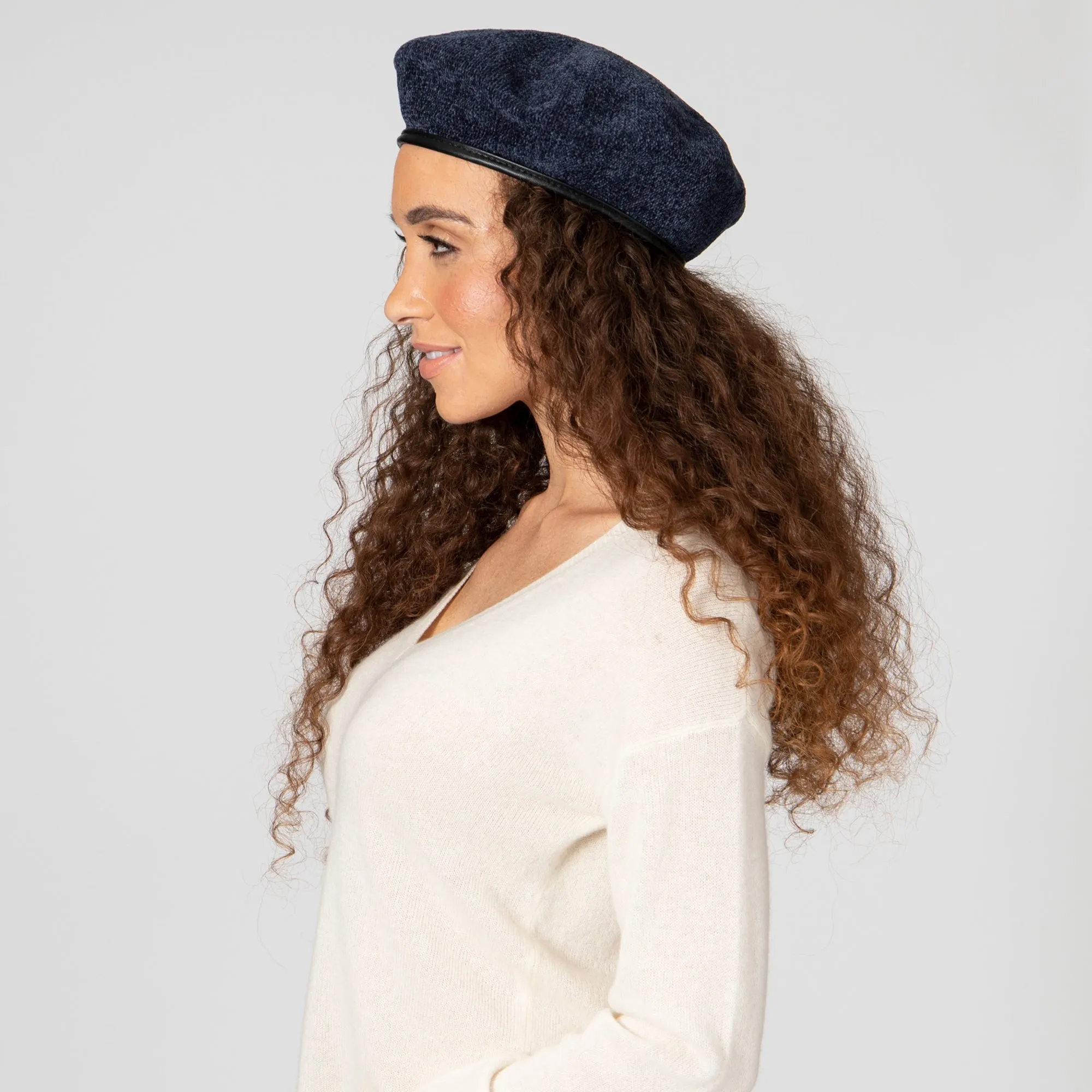 Women's Chenille Beret w/Faux Leather Band