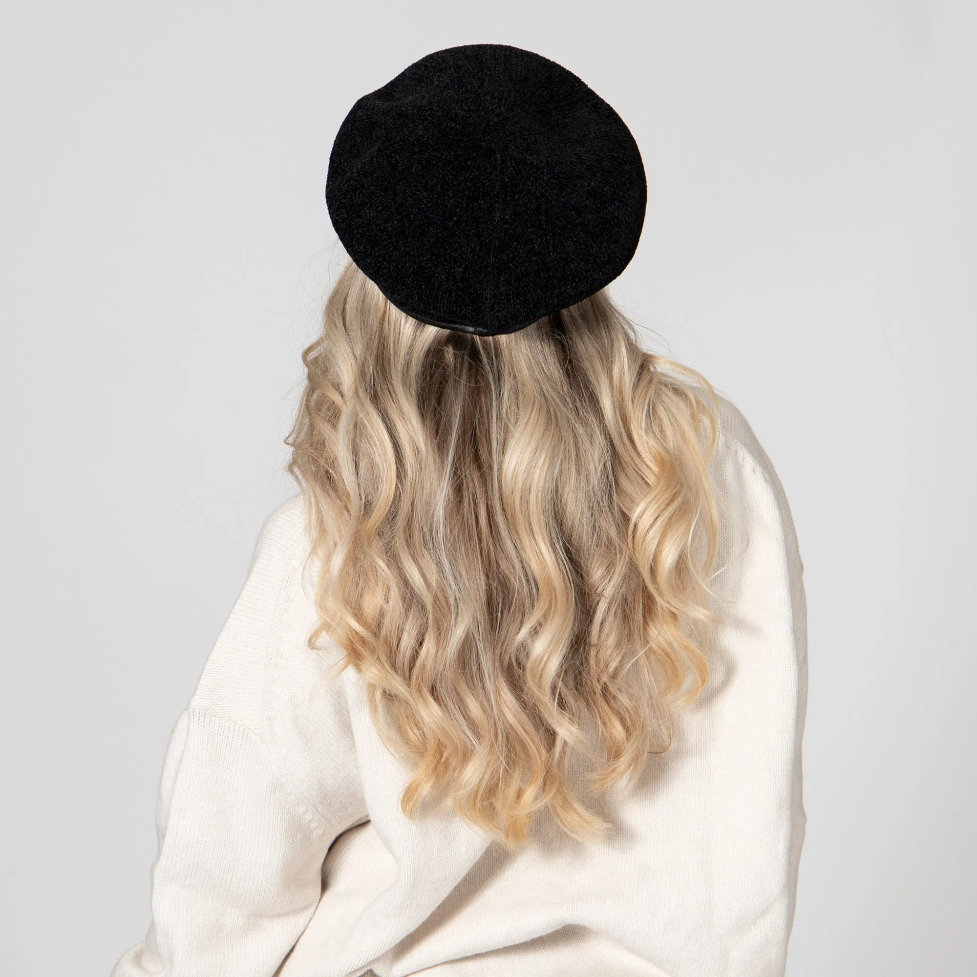 Women's Chenille Beret w/Faux Leather Band